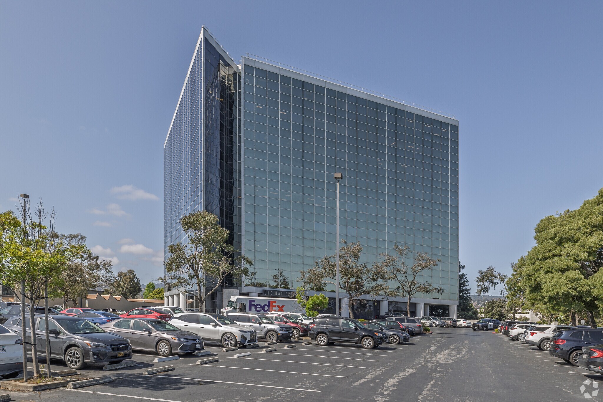 1350 Bayshore Hwy, Burlingame, CA à louer Photo principale– Image 1 sur 6