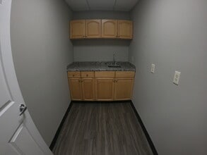 1530 Kingsley Ave, Orange Park, FL à louer Photo intérieure– Image 2 sur 14