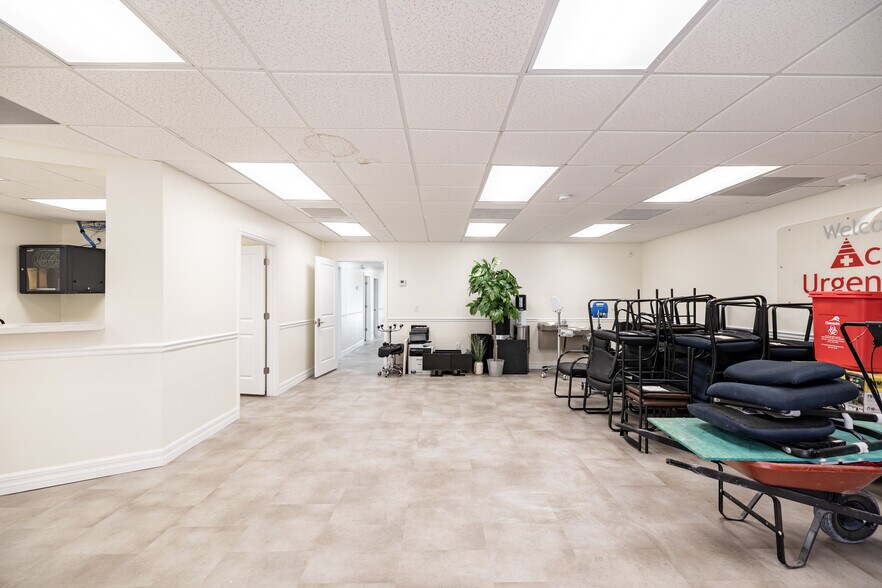 310-312 Nesbit St, Punta Gorda, FL à vendre - Numérisation 3D Matterport – Image 3 sur 23