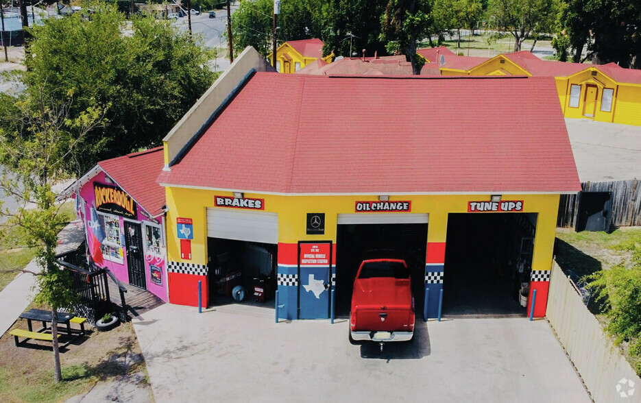 3014 Roosevelt Ave, San Antonio, TX à vendre - Photo de l’immeuble – Image 1 sur 5