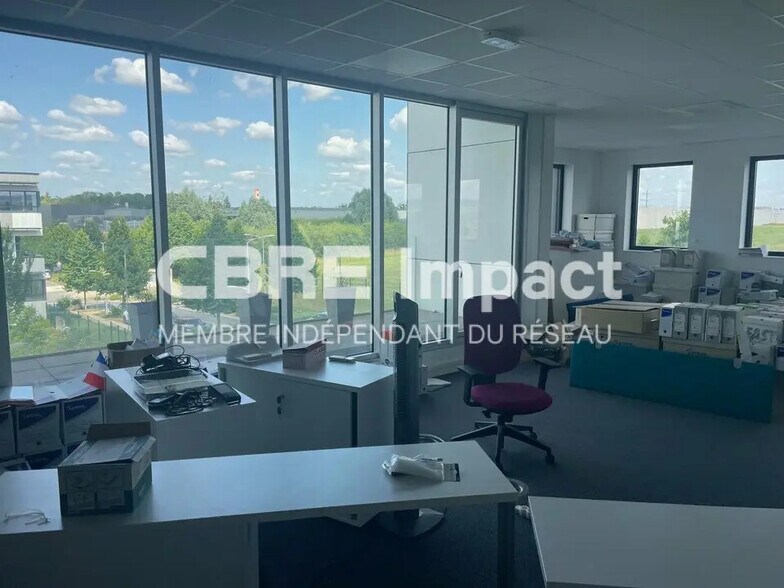 Bureau dans Bezannes à vendre - Photo de l’immeuble – Image 3 sur 11