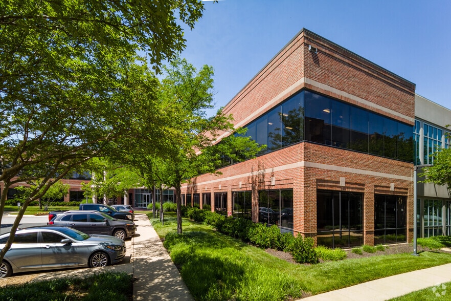 14840 Conference Center Dr, Chantilly, VA à louer - Photo de l’immeuble – Image 2 sur 14