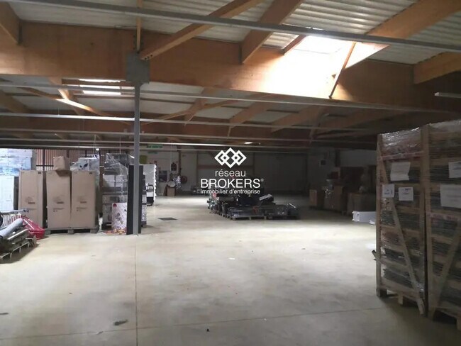 Plus de détails pour Local commercial à vendre