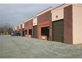 Plus de détails pour 2717-2761 Delaney Rd, Waukegan, IL - Industriel/Logistique à louer