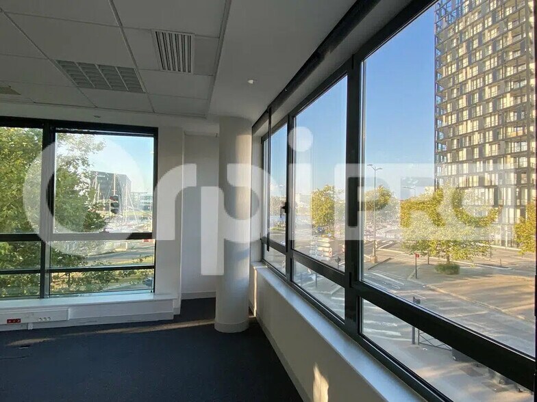 Bureau dans Le Havre à louer - Photo de l’immeuble – Image 3 sur 3