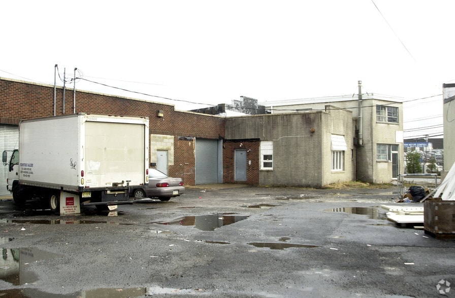 80 Saddle River Rd, South Hackensack, NJ à louer - Photo de l’immeuble – Image 3 sur 16