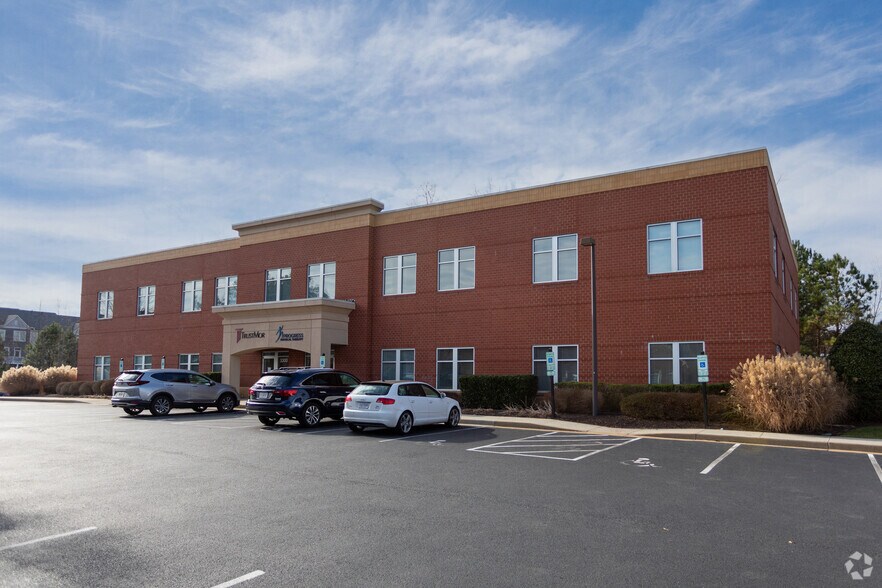 5300 Hickory Park Dr, Glen Allen, VA à louer - Photo de l’immeuble – Image 3 sur 4