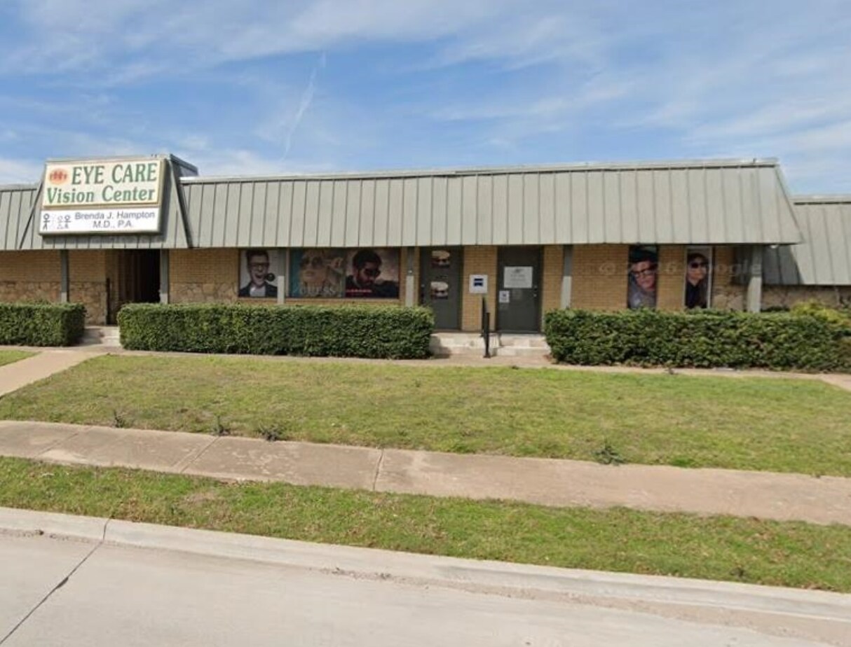 1821 Old Mill Run, Garland, TX à louer Photo de l’immeuble– Image 1 sur 2