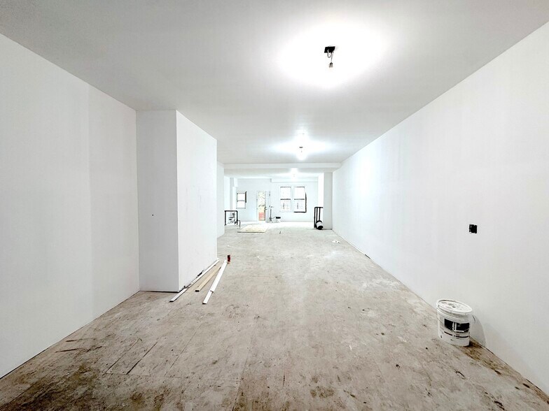 431 Metropolitan Ave, Brooklyn, NY à louer - Photo intérieure – Image 2 sur 7