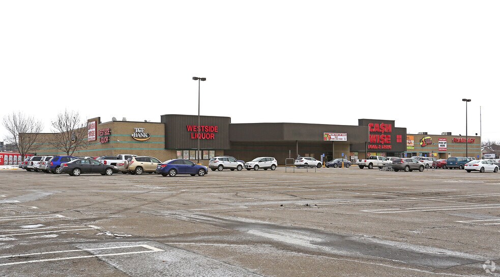 1001 4th St SE, Saint Cloud, MN à louer - Photo de l’immeuble – Image 2 sur 2