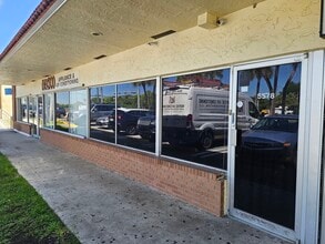 5574-5586 NW 31st Ave, Fort Lauderdale, FL à louer Photo de l’immeuble– Image 1 sur 9