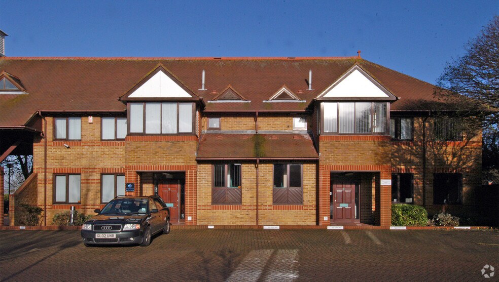 Armstrong Rd, Maidstone à vendre - Photo de l’immeuble – Image 2 sur 4