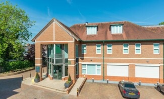 Plus de détails pour 43-47 London St, Chertsey - Bureau à louer