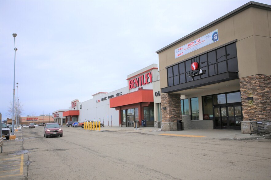 24-36 College Rd, Fairbanks, AK à louer - Photo de l’immeuble – Image 3 sur 3