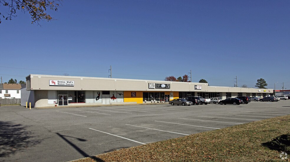 4020 Bonney Rd, Virginia Beach, VA à louer - Photo de l’immeuble – Image 1 sur 11