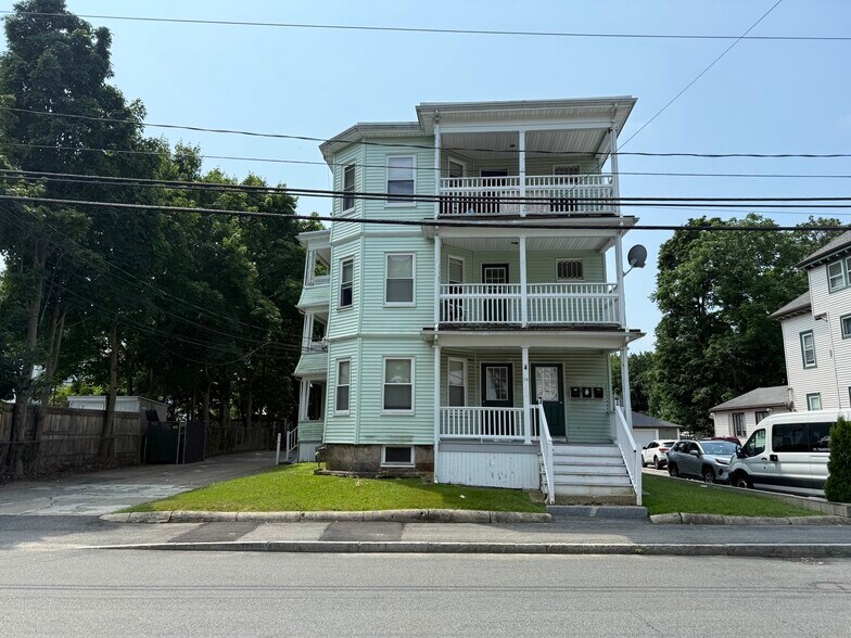 34 Hillberg Ave, Brockton, MA à vendre - Photo principale – Image 1 sur 9