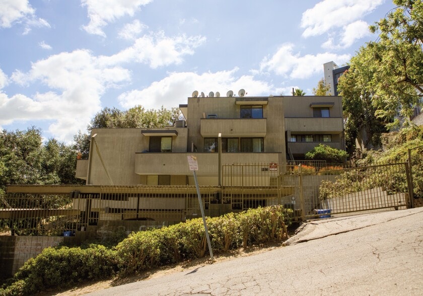 1188 Innes Ave, Los Angeles, CA à vendre - Photo de l’immeuble – Image 2 sur 18