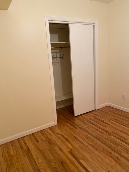 2000 Kings Hwy, Brooklyn, NY à louer - Photo de l’immeuble – Image 3 sur 29