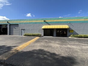 4990 SW 52nd St, Fort Lauderdale, FL à louer Photo de l’immeuble– Image 1 sur 12