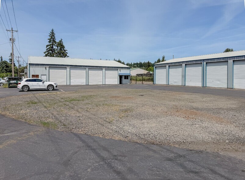 5175 Chicago St SE, Turner, OR à louer - Photo de l’immeuble – Image 2 sur 6
