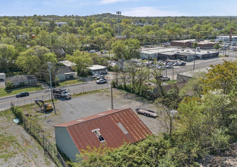 3011 Ambrose Ave, Nashville, TN à louer - Photo de l’immeuble – Image 3 sur 6