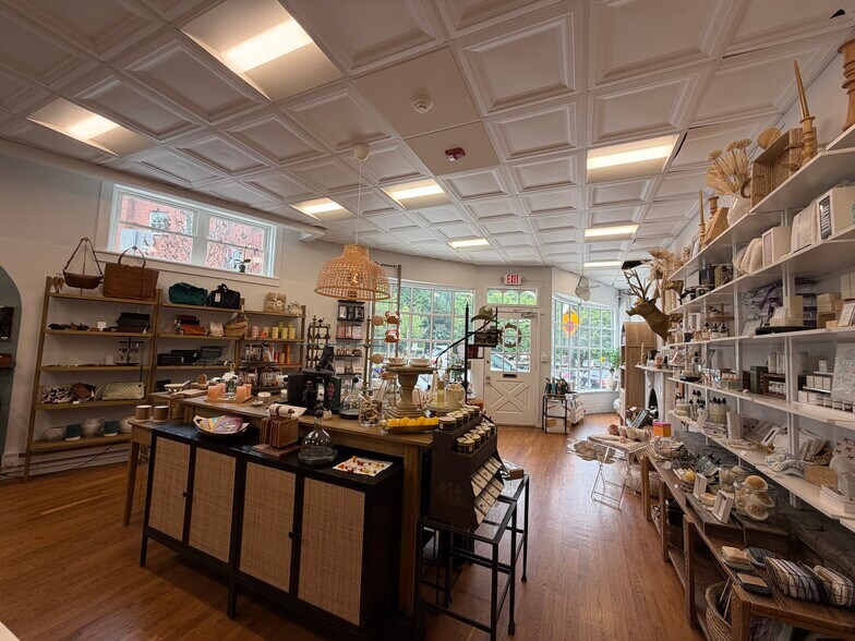3-27 Depot Plz, Bedford Hills, NY à louer - Photo de l’immeuble – Image 2 sur 7