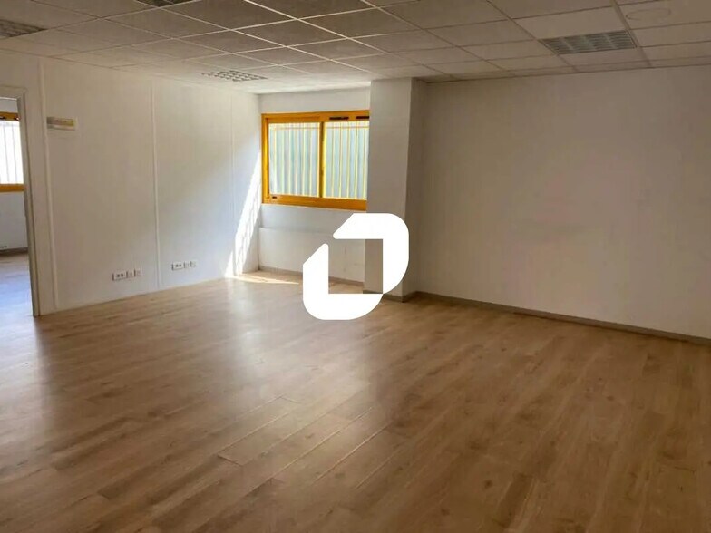 Bureau dans Sevran à louer - Photo de l’immeuble – Image 2 sur 6