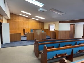 13136 Sierra Hwy, Santa Clarita, CA à louer Photo intérieure– Image 2 sur 7