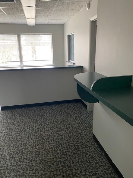1240 E Main St, Springfield, OH à louer - Photo intérieure – Image 3 sur 33
