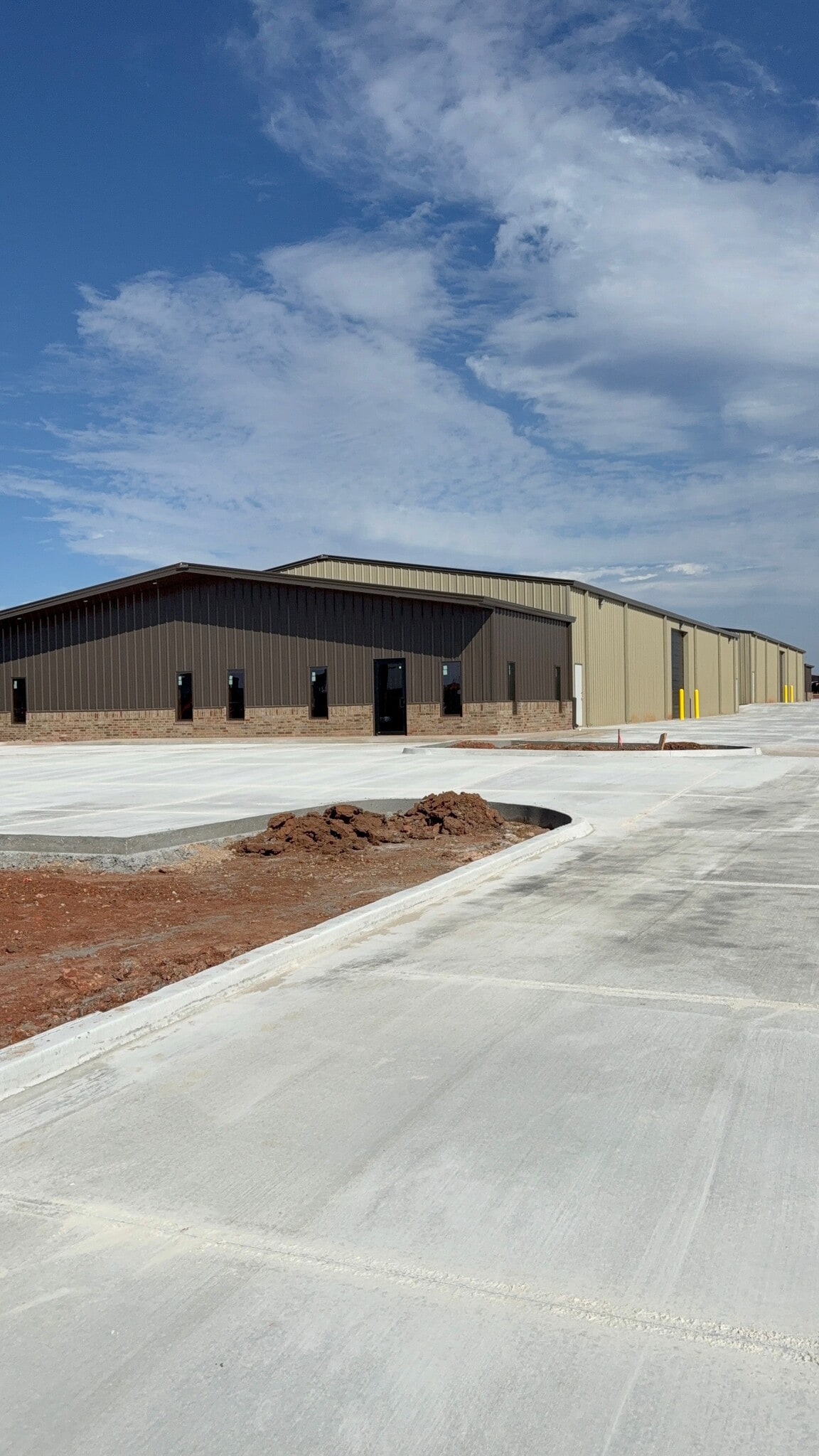 1500 N Lincoln Blvd, Edmond, OK à louer Photo principale– Image 1 sur 16