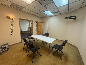 3577 E New York St, Aurora, IL à louer Photo intérieure– Image 2 sur 4