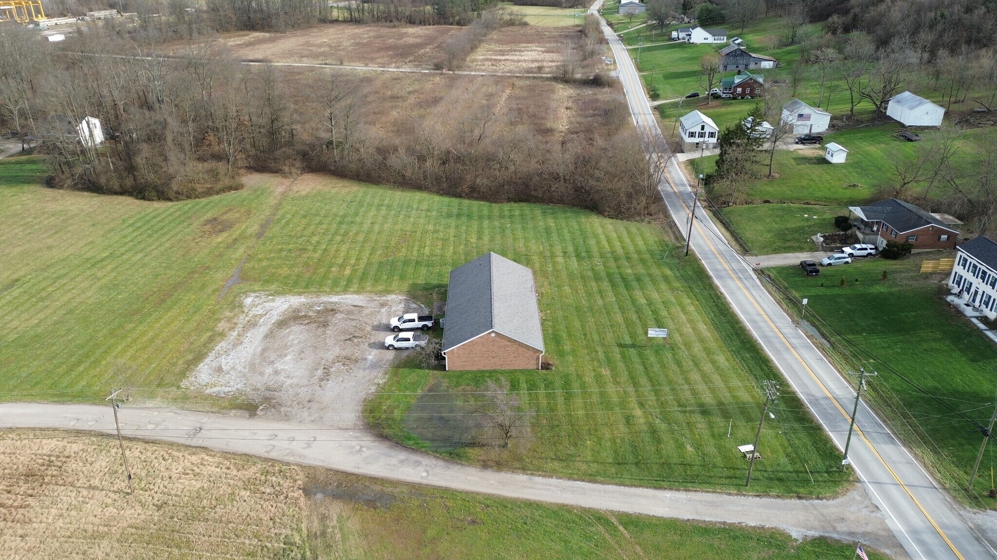 5783 Mary Ingles Hwy, Melbourne, KY à vendre Photo de l’immeuble– Image 1 sur 24