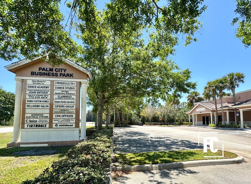4287-4303 SW High Meadows Ave, Palm City, FL à vendre - Photo de l’immeuble – Image 3 sur 6