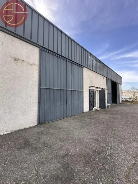 Industriel/Logistique dans Saint-Alban à louer - Photo de l’immeuble – Image 3 sur 6