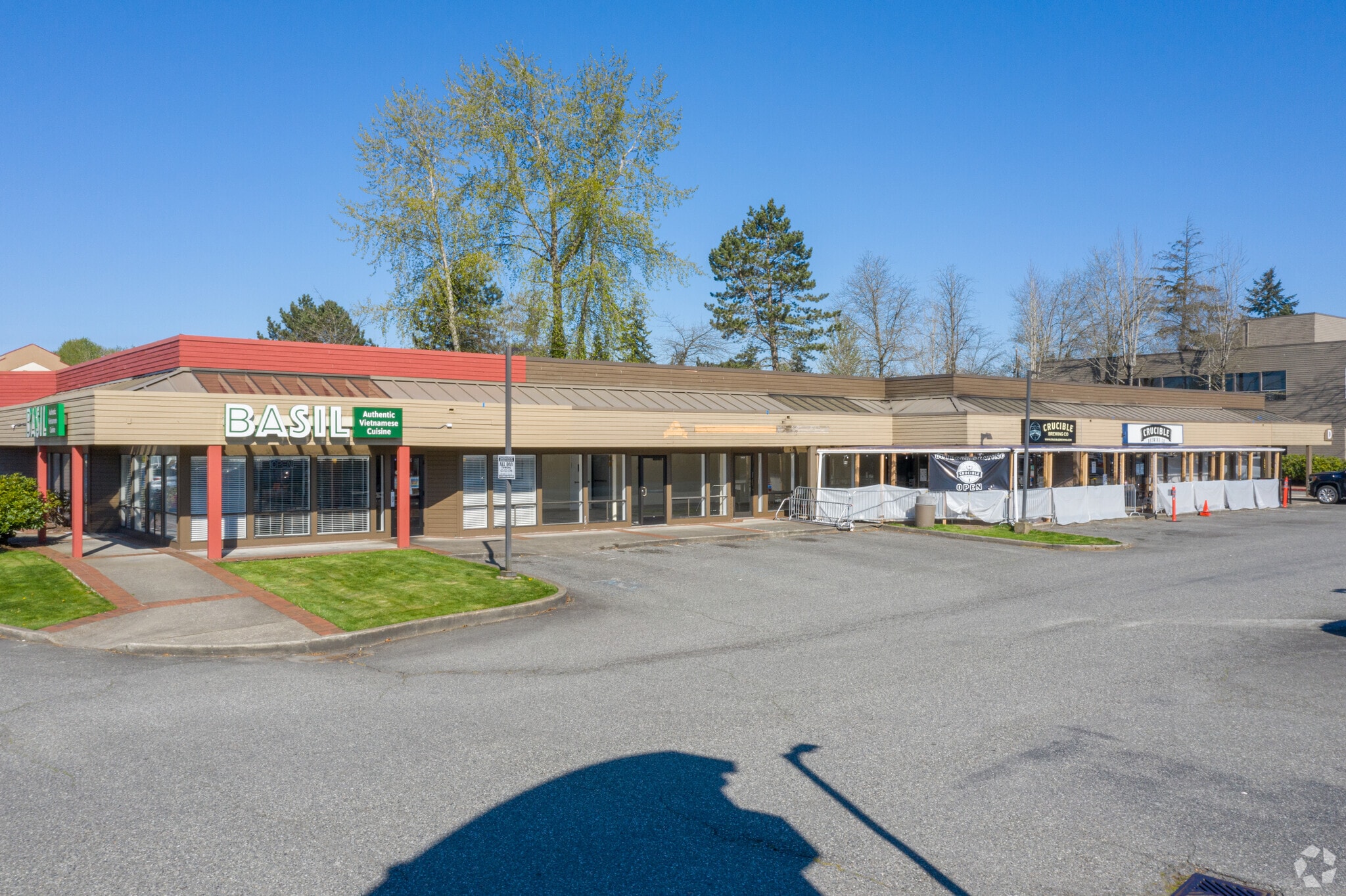 909 SE Everett Mall Way, Everett, WA à vendre Photo principale– Image 1 sur 23