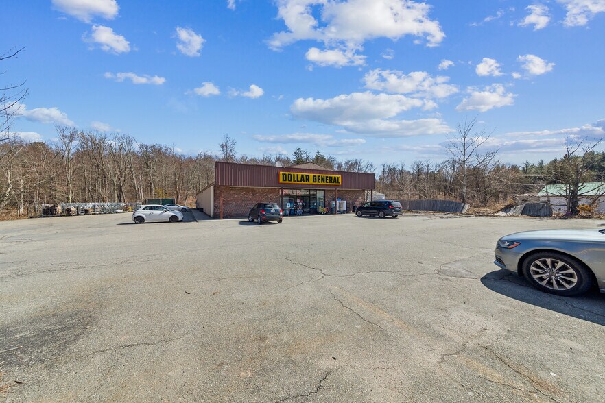 1860 NY-52, Liberty, NY à vendre - Photo de l’immeuble – Image 3 sur 4