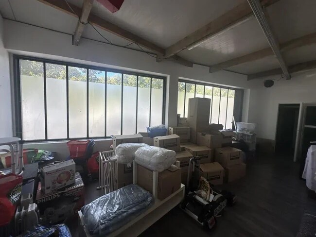 Plus de détails pour Local commercial à vendre