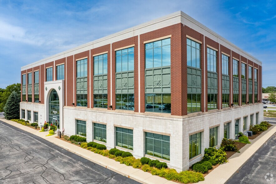 5521 W Lincoln Hwy, Schererville, IN à louer - Photo de l’immeuble – Image 2 sur 5