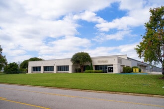 490 Production Ave, Madison, AL à louer Photo intérieure– Image 2 sur 12