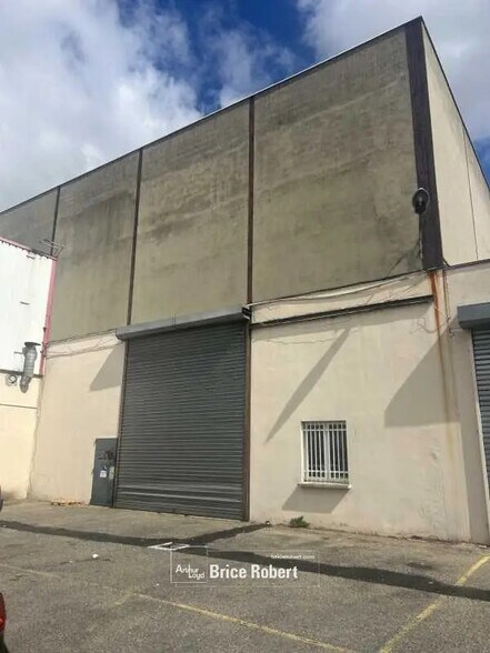 Bureau dans Vaulx-en-Velin à louer - Photo de l’immeuble – Image 3 sur 3