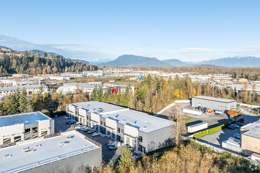 7990 Lickman Rd, Chilliwack, BC à louer - Photo de l’immeuble – Image 3 sur 4
