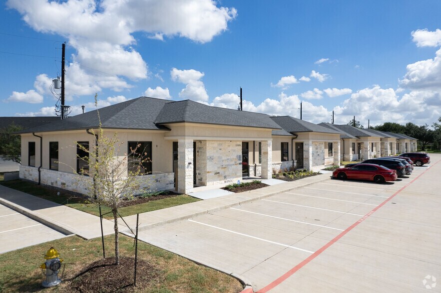 4220 Cartwright Rd, Missouri City, TX à louer - Photo principale – Image 1 sur 11