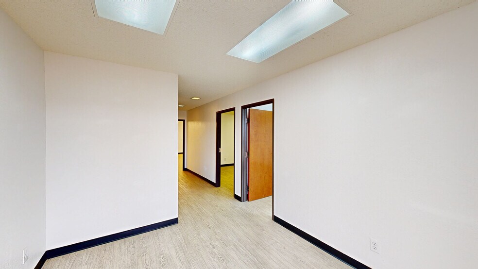 10930 Switzer Ave, Dallas, TX à louer - Numérisation 3D Matterport – Image 3 sur 18