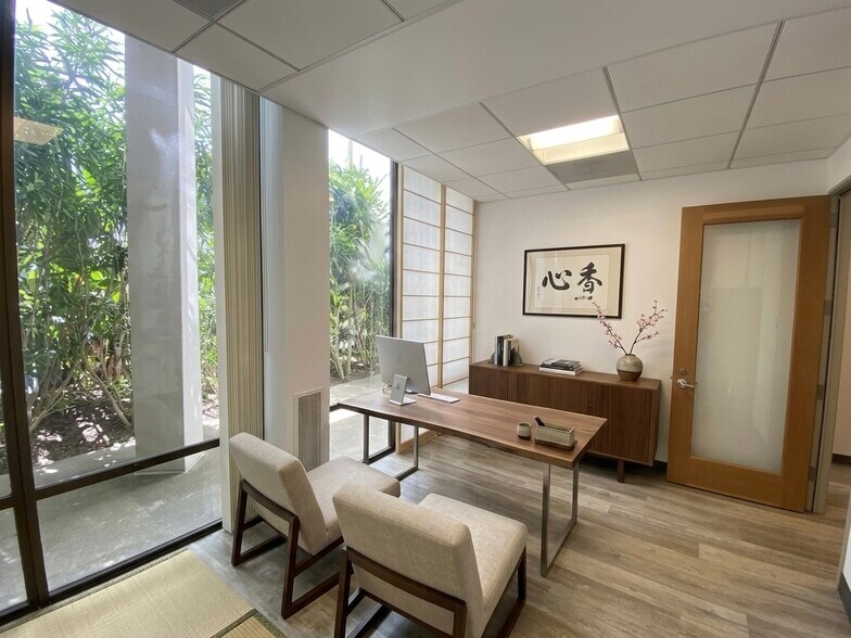 3760 State St, Santa Barbara, CA à louer - Photo intérieure – Image 2 sur 10