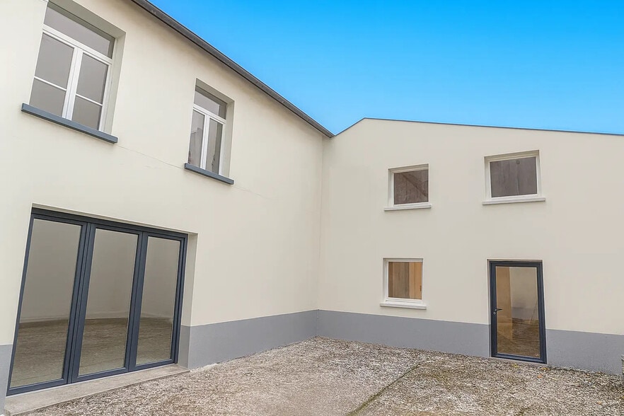 Bureau dans Neuilly-sur-Seine à vendre - Photo de l’immeuble – Image 2 sur 3