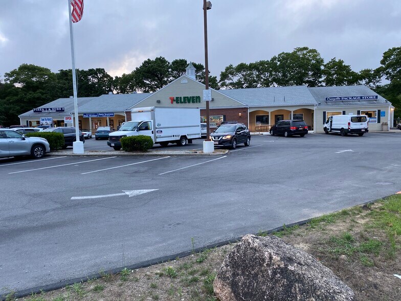 2946-2950 Falmouth Rd, Osterville, MA à louer - Photo de l’immeuble – Image 2 sur 2