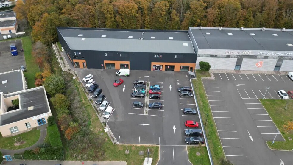 Local commercial dans Luisant à louer - Aérien – Image 2 sur 9