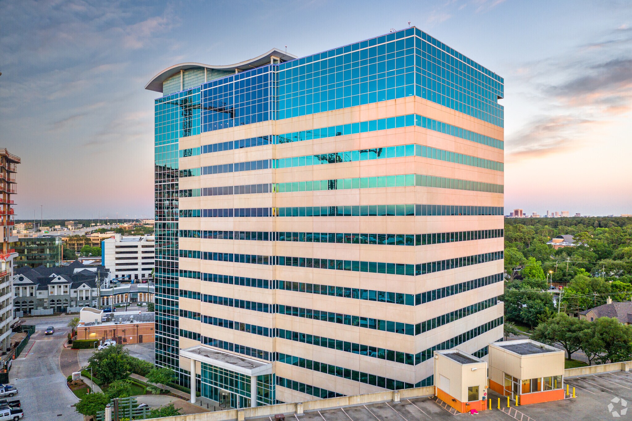 945 Bunker Hill Rd, Houston, TX à louer Photo principale– Image 1 sur 5