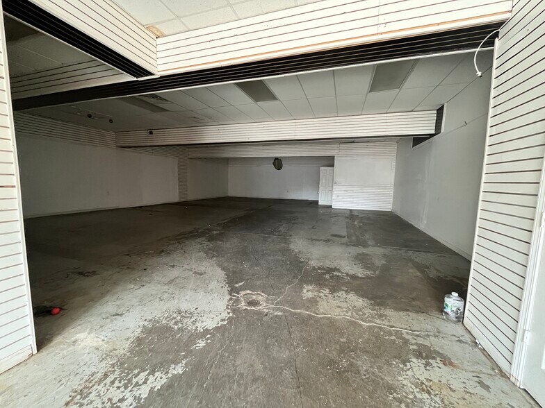 48 Pennsylvania Ave, Rochester, NY à vendre - Photo de l’immeuble – Image 3 sur 10