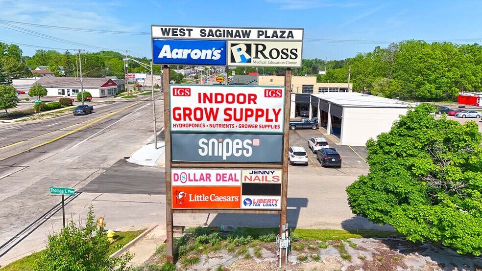 4002 W Saginaw Hwy, Lansing, MI à vendre - Photo de l’immeuble – Image 2 sur 3